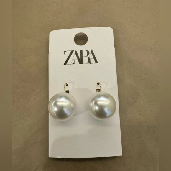 Zara large pearl earrings NWT ✨✨✨🔥 Elegant and classy - Picture 6 of 8
